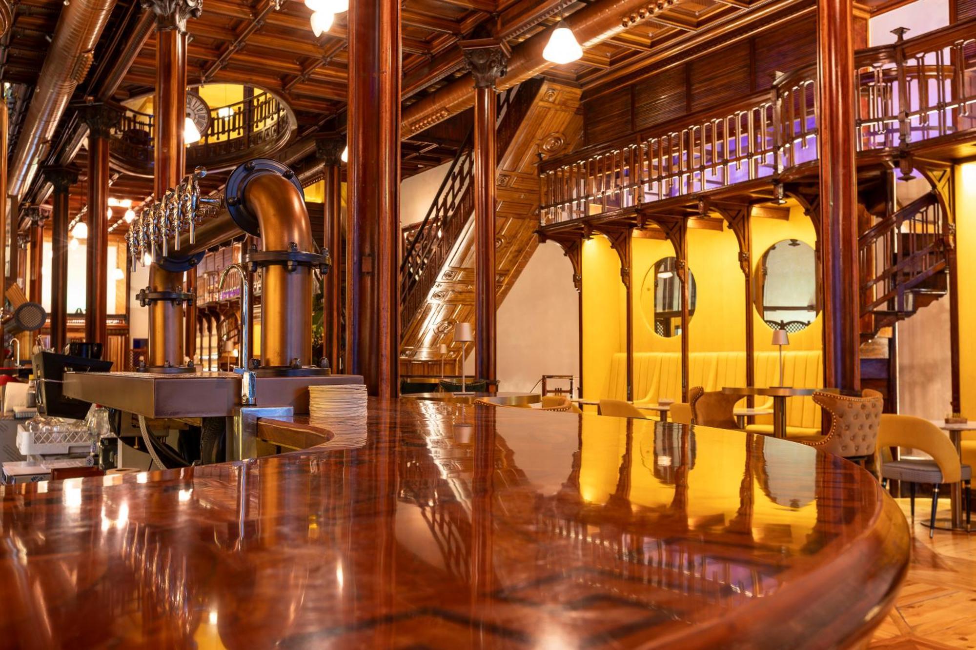 Hotel Las Tres Campanas 巴达霍斯 外观 照片